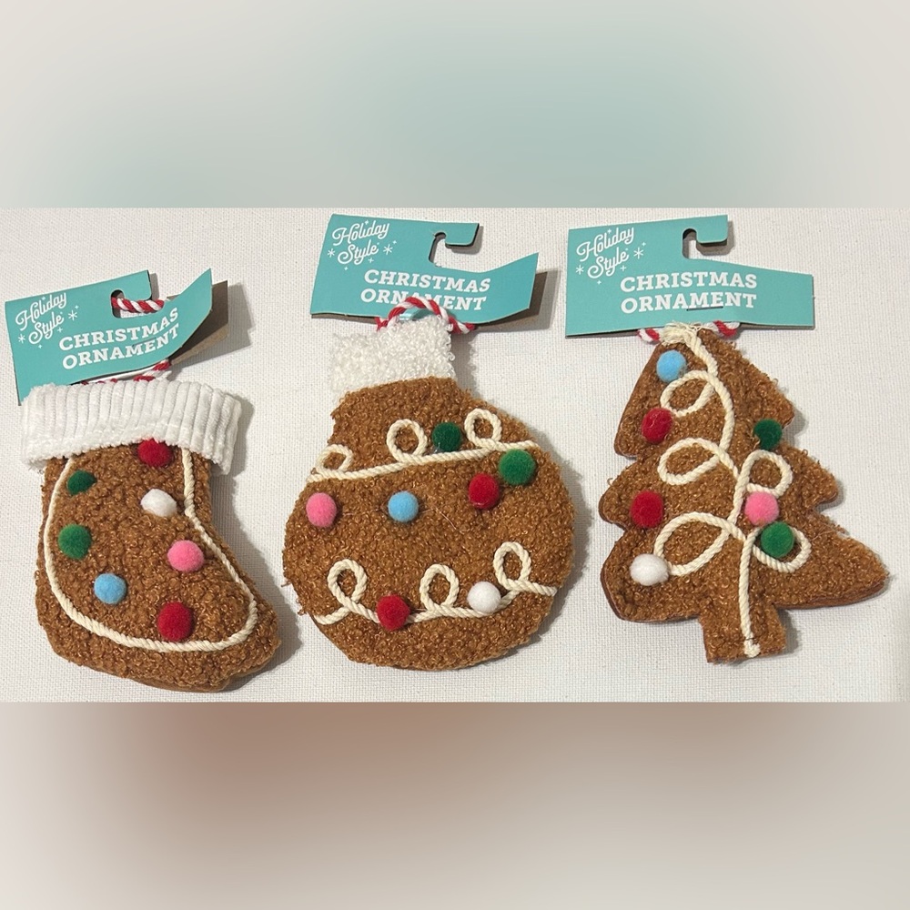 Holiday Style Set of 3 Fuzzy Felt Christmas Ornaments 5” NWT